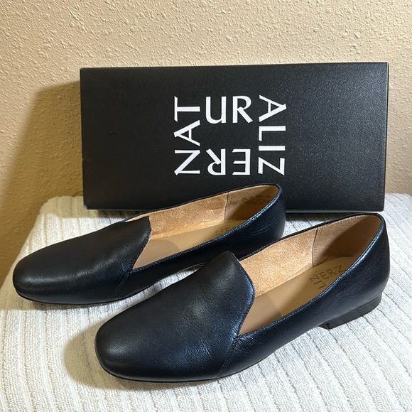 Naturalizer loafers size 6.5 - Picture 1 of 5
